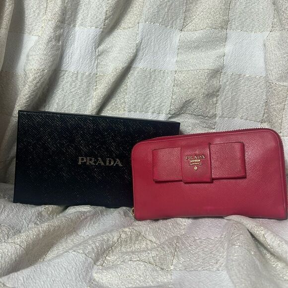 PRADA PINK SAFFIANO FIOCCO LEATHER BOW LONG ZIPPY WALLET WITH BOX - Picture 1 of 12